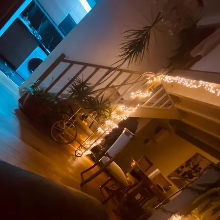 Apartment Sssss *