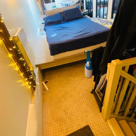 Sssss Apartment *